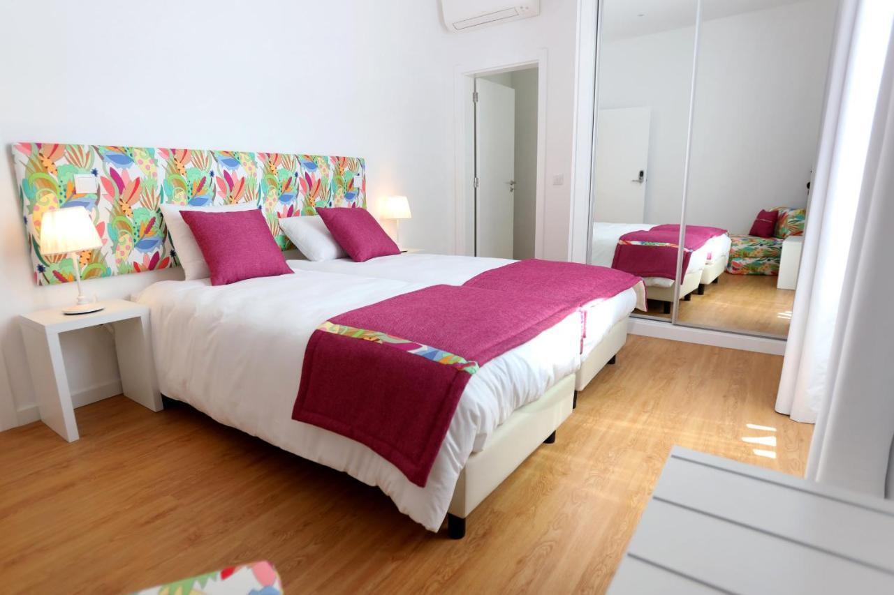 Glass Boutique - Rooms & Suites Marinha Grande Exterior photo