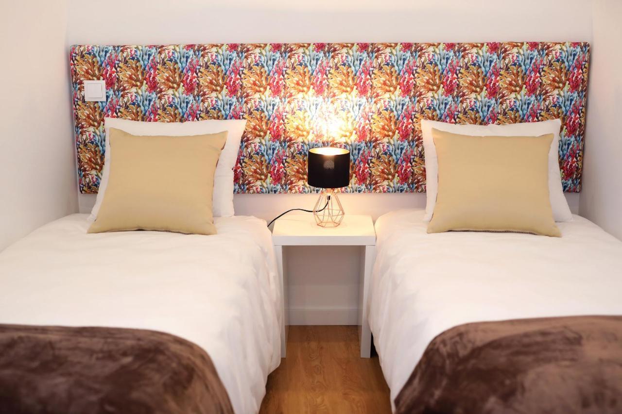 Glass Boutique - Rooms & Suites Marinha Grande Exterior photo