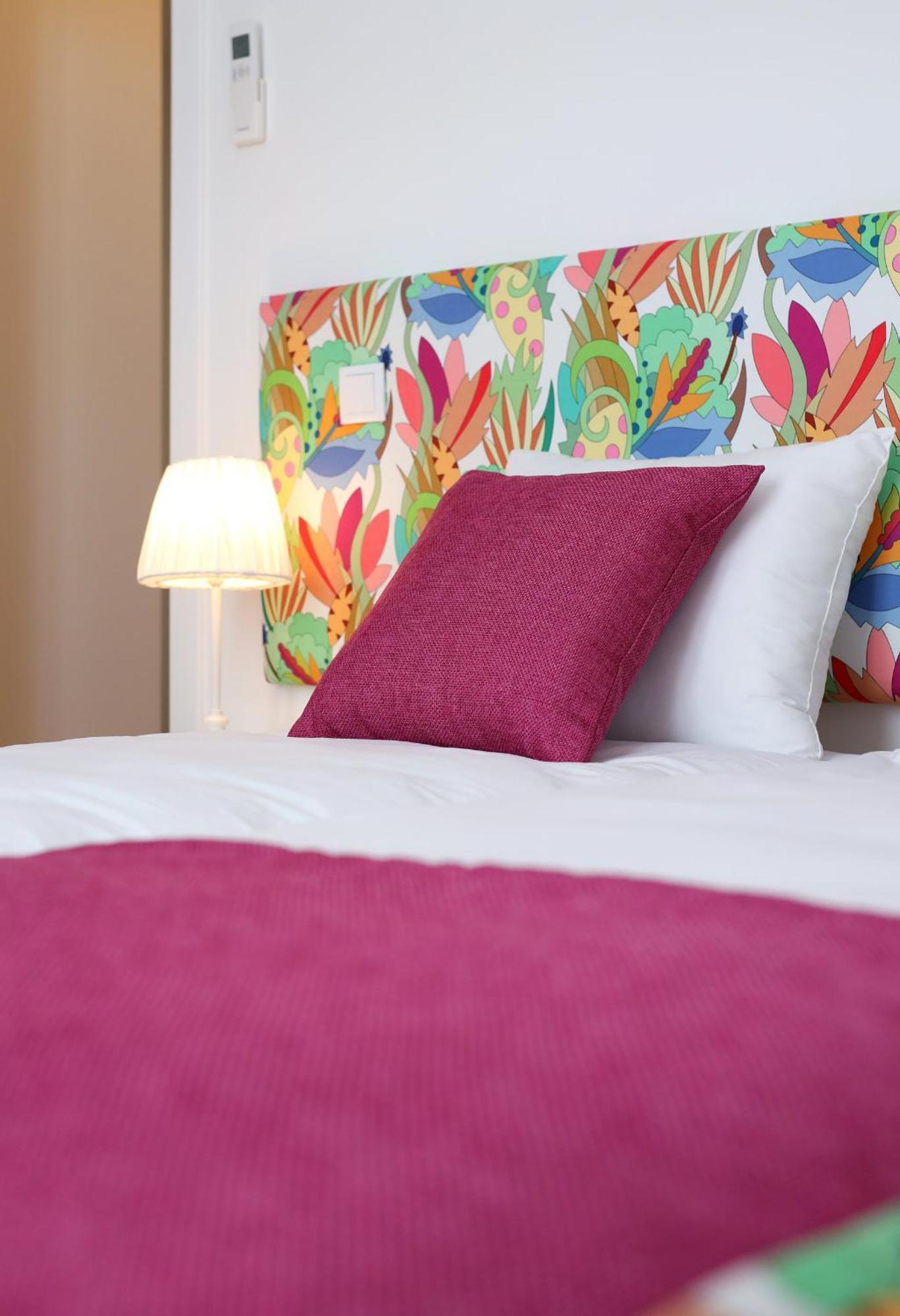 Glass Boutique - Rooms & Suites Marinha Grande Room photo