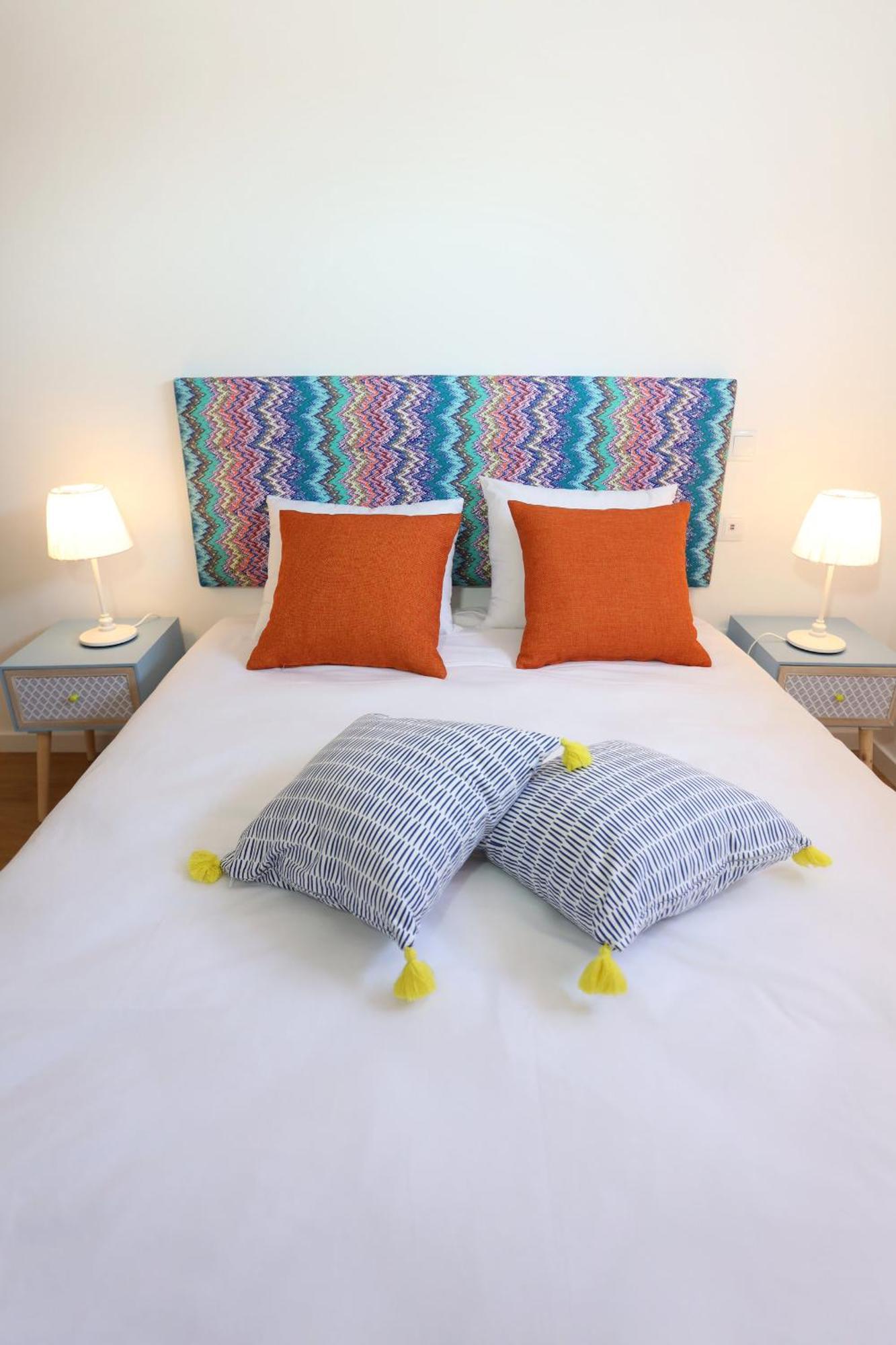 Glass Boutique - Rooms & Suites Marinha Grande Room photo